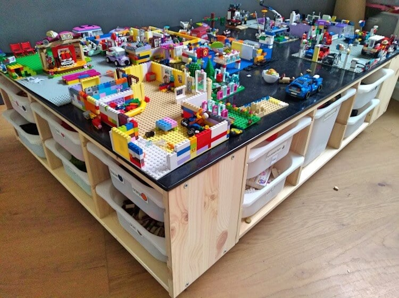 passager Meget rart godt Dare Elevate Your LEGO Setup: Premium LEGO Tables for Adults – Moonpreneur